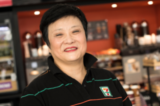 7-Eleven franchisee making coffee