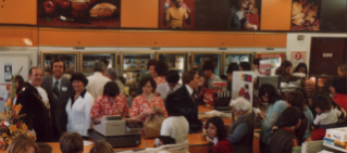 The first 7-Eleven store opens in Australia. Oakleigh, Victoria, 24 August, 1977.