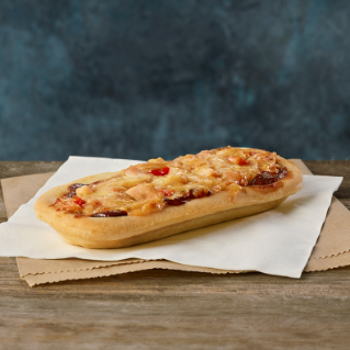 7-Eleven BBQ Chicken Traveller Pizza